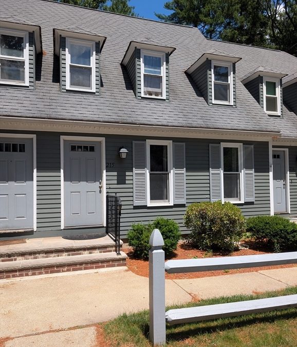 Active | Open House: Sat, Jul 18, 2026 12:00 PM – 01:30 PM | 215 Wellman Ave #215, Chelmsford, MA 01863